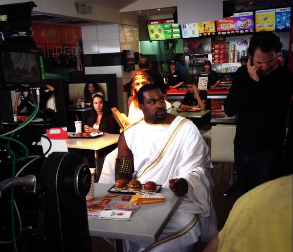 ΦΩΤΟ-Ο Σχορτσανίτης τρώει με χιτώνα