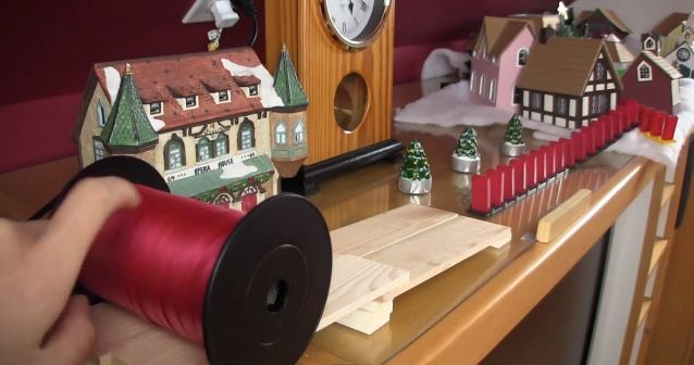 ΒΙΝΤΕΟ-Χριστουγεννιάτικο ντόμινο