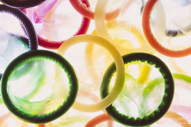 Τα προφυλακτικά είναι μεγάλα για τους Ινδούς