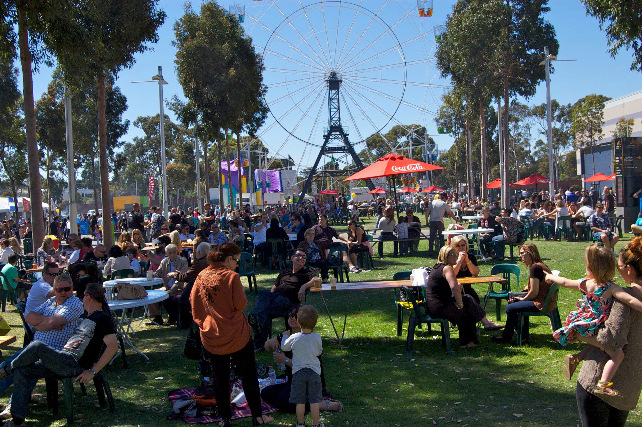 Αδελαΐδα: 15.000 άτομα στο ελληνικό γλέντι