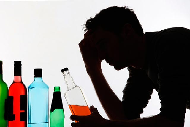 Κάβα γεμάτη «μπόμπες»