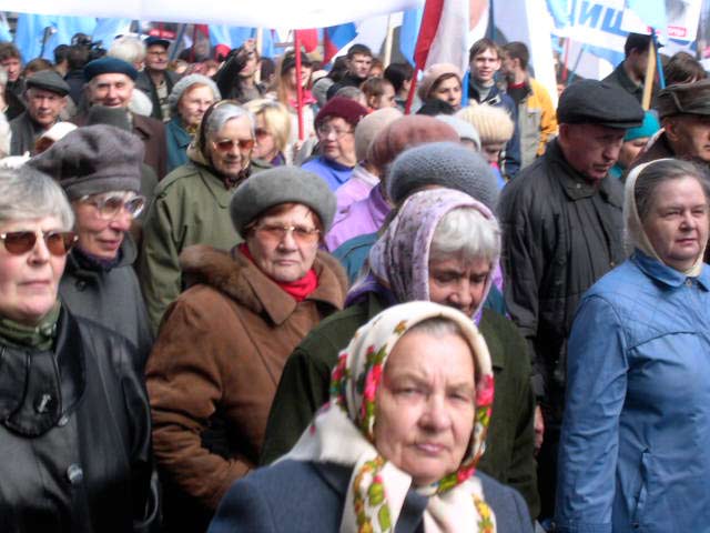 Έρευνα: Οι Ρώσοι είναι δύσπιστοι