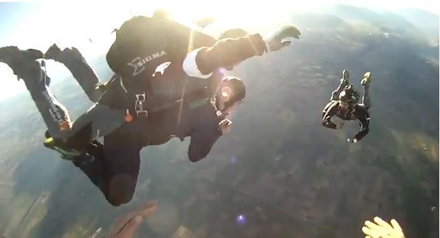 ΒΙΝΤΕΟ-Έλληνας παίζει PSP στα 14.000 πόδια