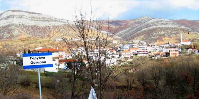 Ένας 17χρονος μαχαίρωσε 2 συγχωριανούς του