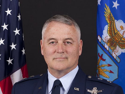 Ο πτέραρχος ξεσάλωσε