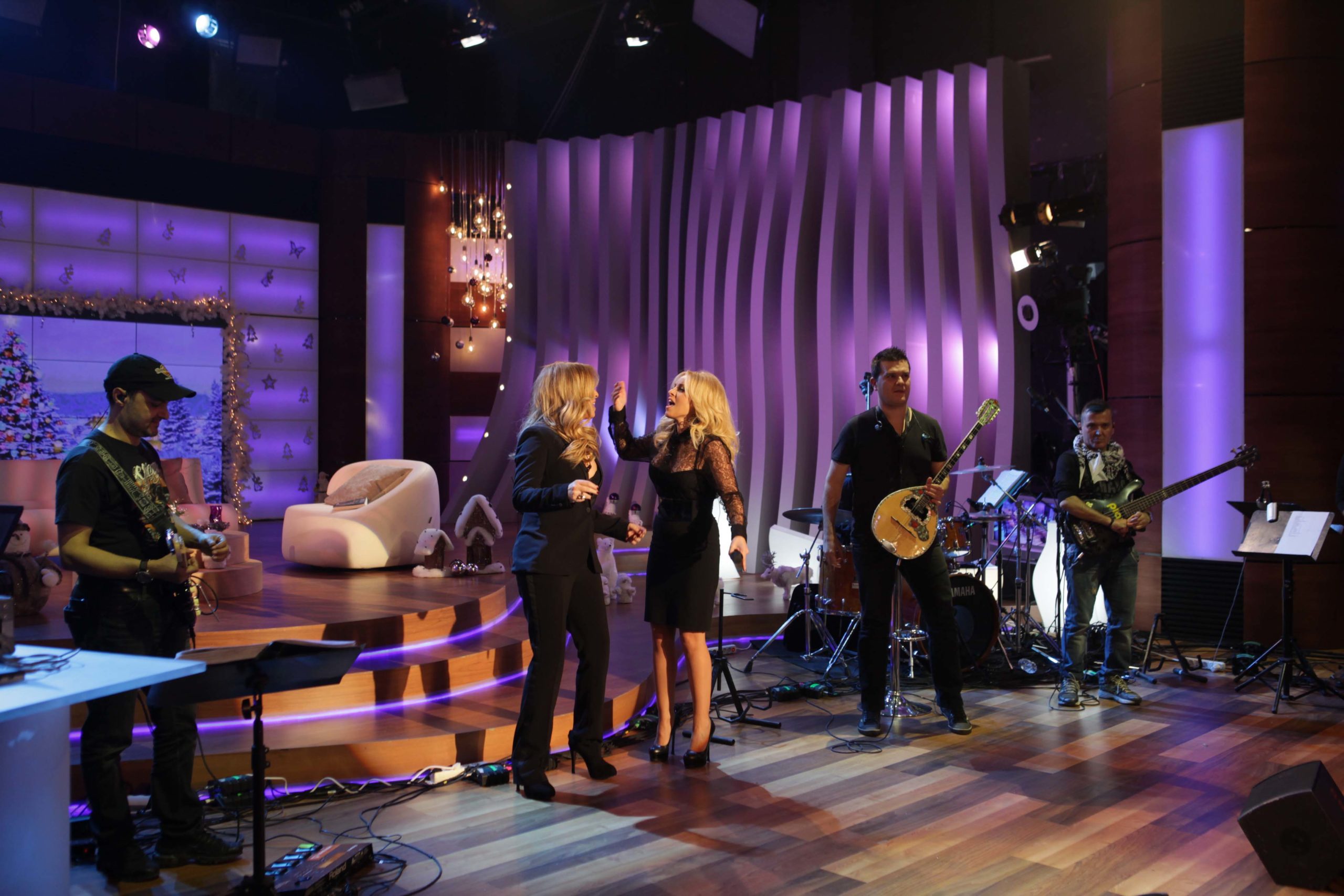 ΦΩΤΟ-H Πέγκυ Ζήνα στην Ναταλία Γερμανού