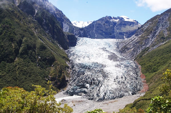 ΦΩΤΟ-Παγετώνας μέσα στο… πράσινο