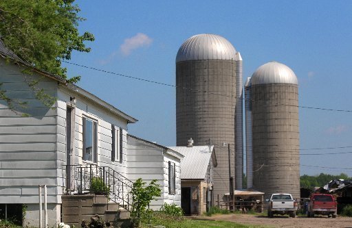 ΗΠΑ: Φόβοι για παγιδευμένους έπειτα από κατάρρευση αποθήκης