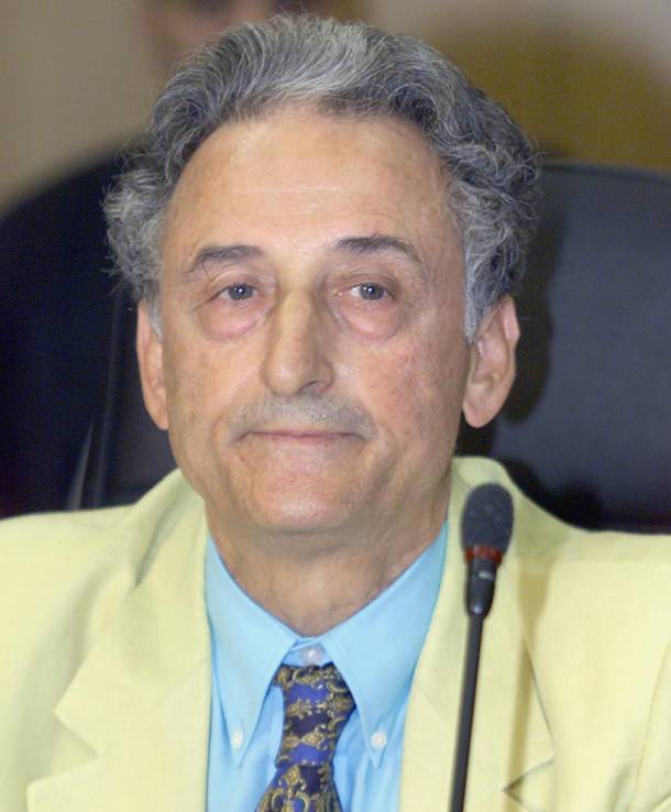 Μίζες “μαμούθ” αποκαλύπτει ο Κάντας