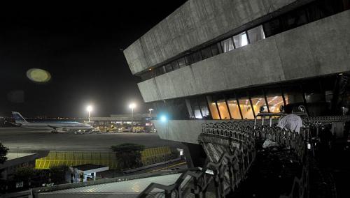 Φρίκη στη Μανίλα με ένοπλη επίθεση