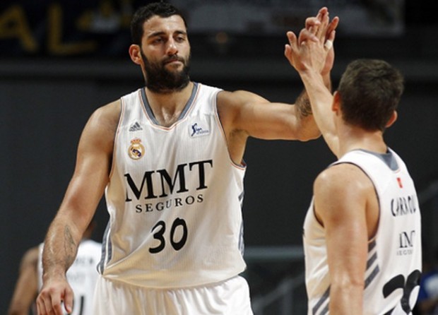 Νοκ άουτ ο Μπουρούσης