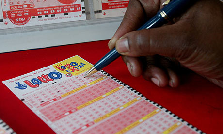 Ένα εκ. δολάρια κρυμμένα σε θάμνο