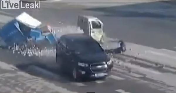 ΒΙΝΤΕΟ-Αυτό θα πει γλίτωσε από θαύμα