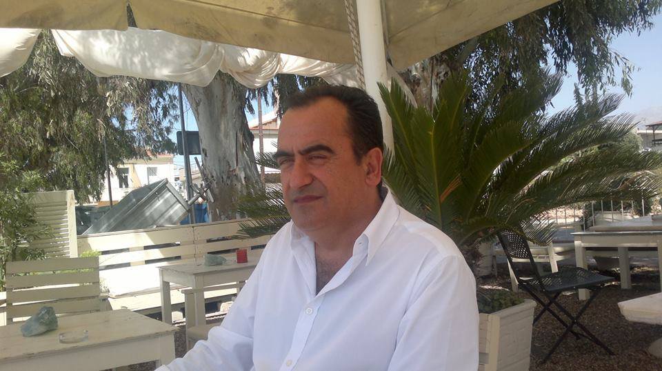 “Το ΠΑΣΟΚ βρίσκεται σε πλήρη παραλυσία”