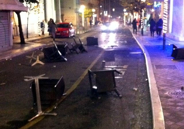 ΦΩΤΟ-Μολότοφ και χημικά στο Αγρίνιο