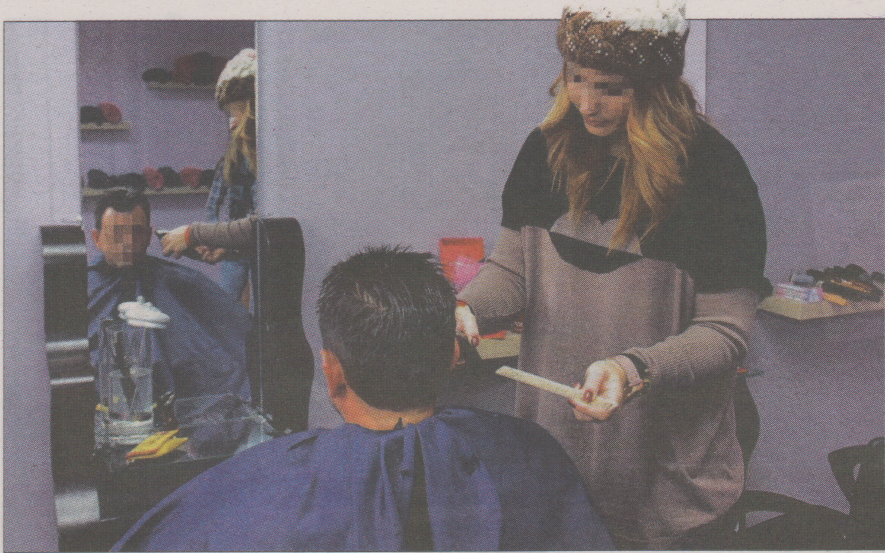 Άνοιξε κομμωτήριο μόνο για αστυνομικούς