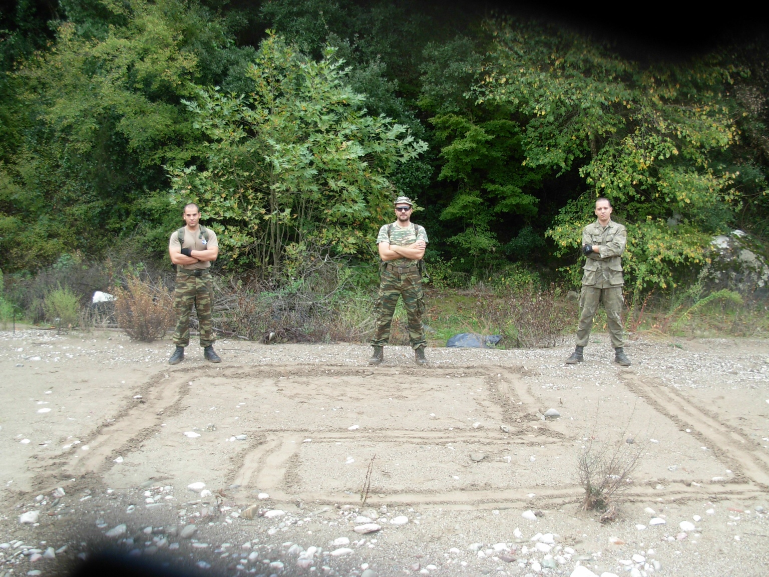 ΦΩΤΟ-Νέα στοιχεία “καίνε” την Χρυσή Αυγή