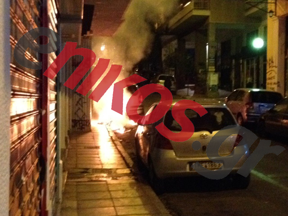 ΤΩΡΑ-Πετροπόλεμος στα Εξάρχεια