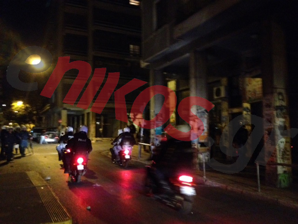 Τρεις συλλήψεις για τις μολότοφ στα Εξάρχεια