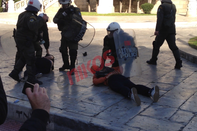 ΦΩΤΟ-Προσαγωγές στα Προπύλαια