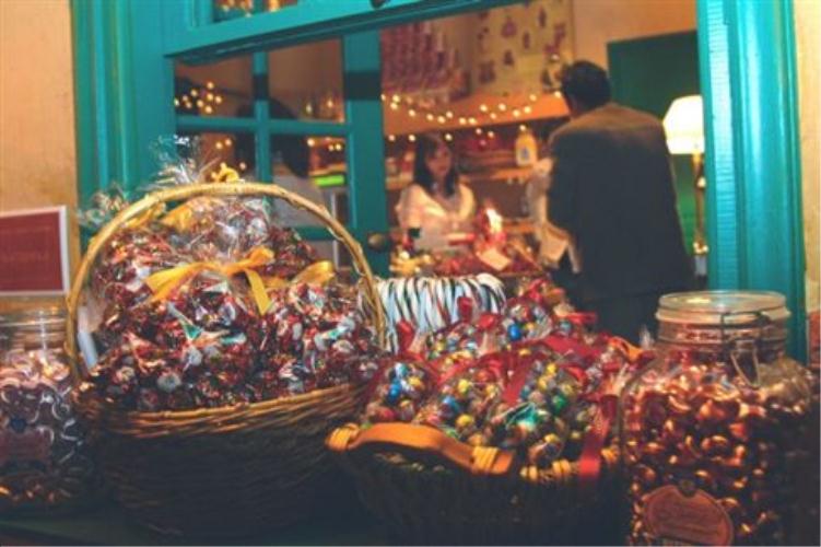 Που θα είναι ανοιχτά τα καταστήματα την Κυριακή