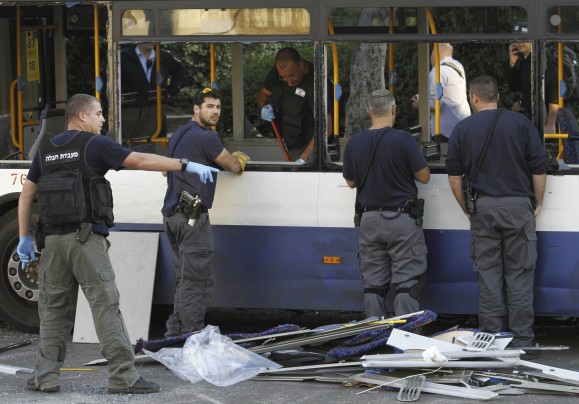 Έκρηξη σε λεωφορείο στο Κάιρο