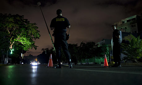 Μία πόλη στο σκοτάδι