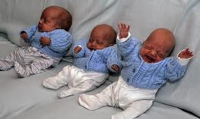 Η 13χρονη που γέννησε τρίδυμα