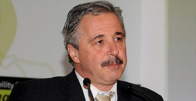 Συνάντηση Μανιάτη με Βρετανούς αξιωματούχους