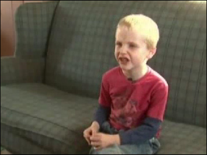 Απέβαλαν 6χρονο από το σχολείο γιατί φίλησε συμμαθήτρια