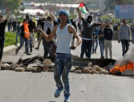 Παλαιστίνιος έπεσε νεκρός από ισραηλινά πυρά