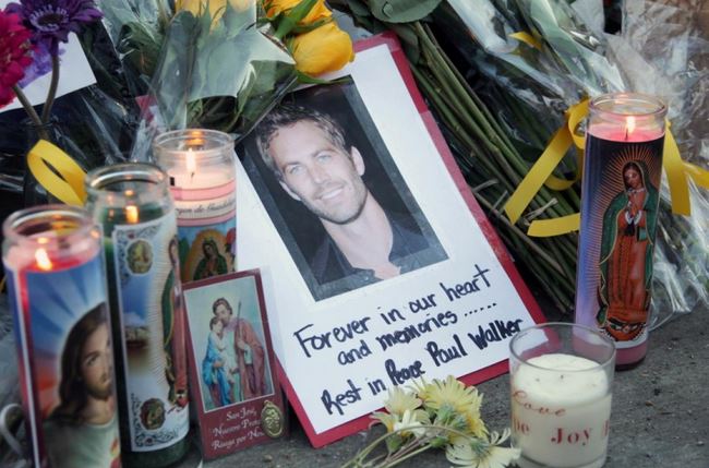 ΦΩΤΟ-Αποχαιρετούν τον Πολ Γουόκερ