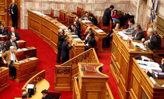 Συζητήσεις και σενάρια προκαλεί η πλειοψηφία των 153 βουλευτών