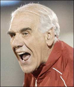 Αλέφαντος: Αυτούς τους χαφ θέλω στον Ολυμπιακό