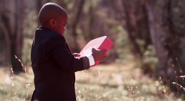 ΒΙΝΤΕΟ-Τα «αστέρια» του YouTube για το 2013