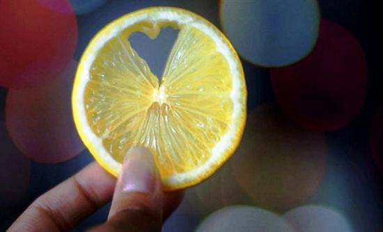 Προβλήματα ομορφιάς βρίσκουν λύση με λεμόνι