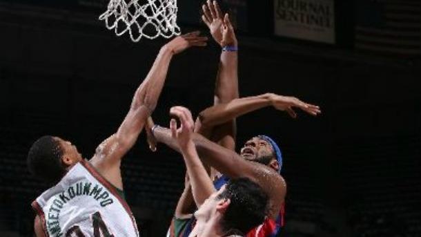 Τα έκανε όλα ο Αντετοκούνμπο