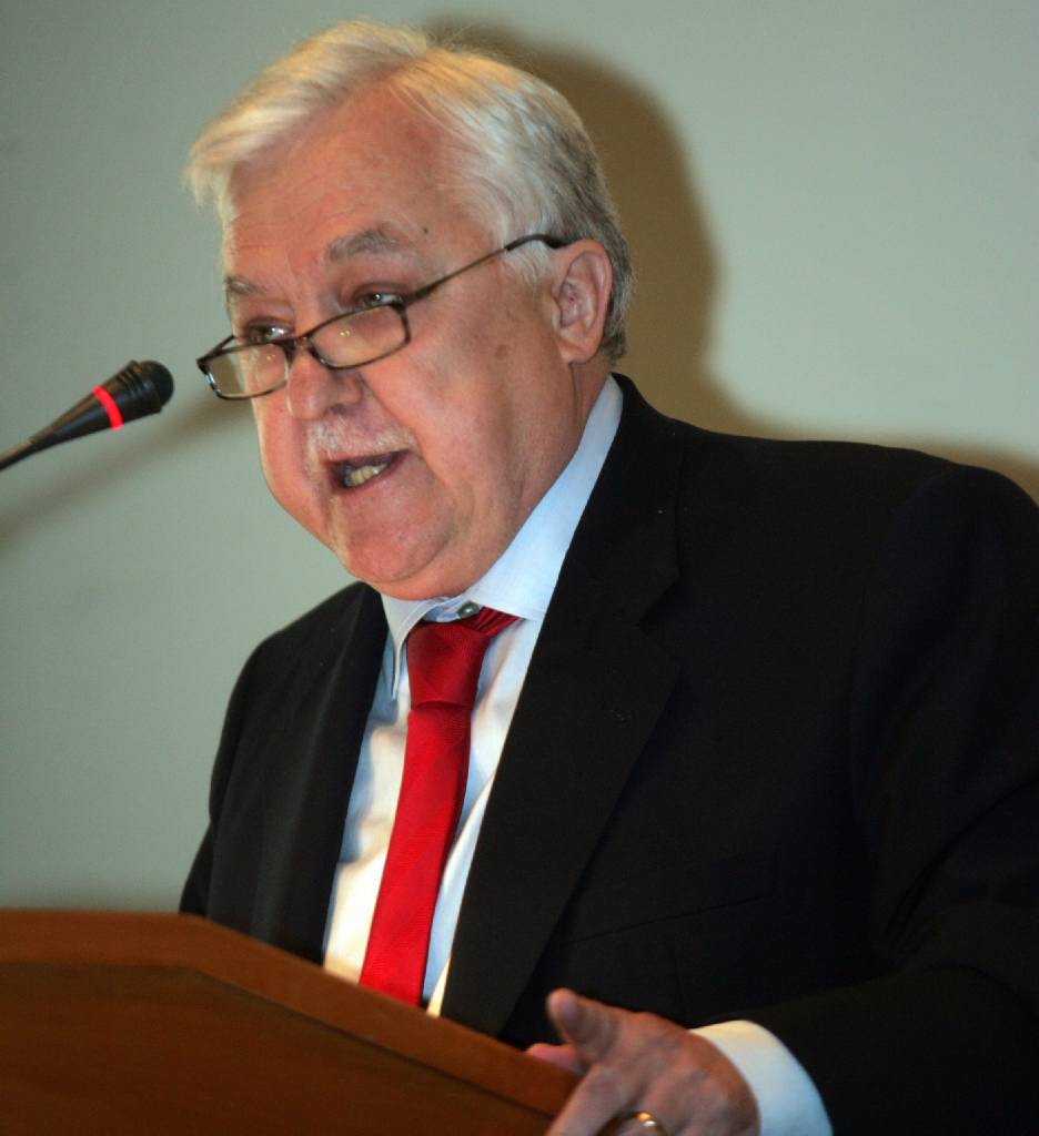 Κίνηση εθνικής ενότητας ζητά ο Αλέκος Παπαδόπουλος