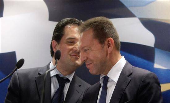 «Γαλάζια» οργή για τον Στουρνάρα