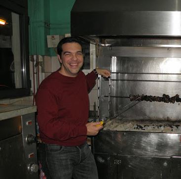 ΦΩΤΟ-Τι ψήνει ο Τσίπρας;