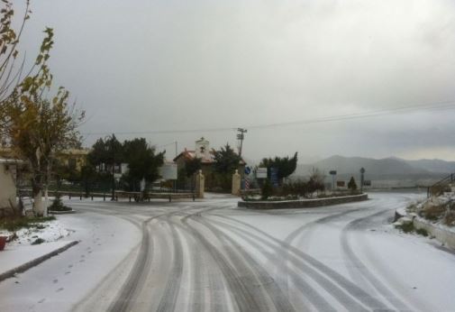 ΦΩΤΟ-Το έστρωσε στα Ανώγεια