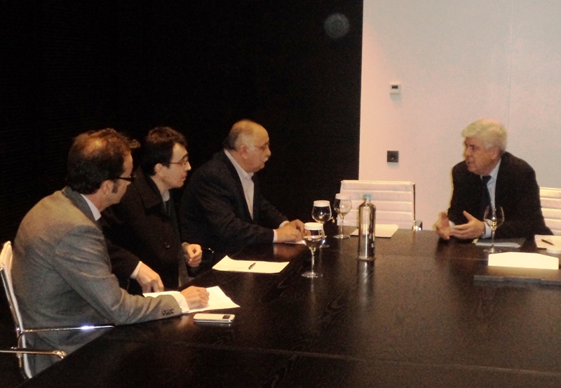 Συνάντηση του Τσαυτάρη με «Εγκεκριμένο Έμπορο»