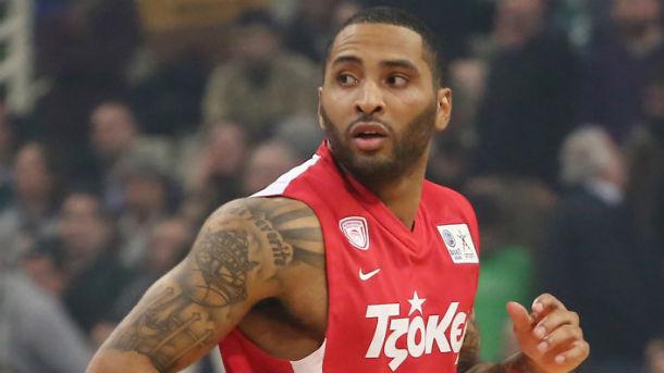 Χάνει για ενάμιση τον Έισι Λο ο Ολυμπιακός