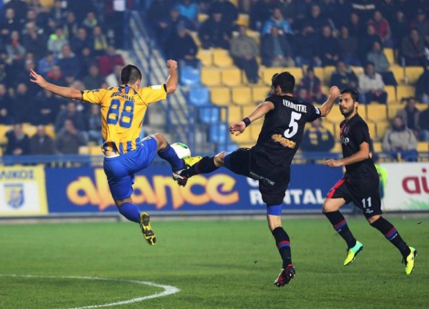 Όρθιος στο Αγρίνιο ο Πανιώνιος