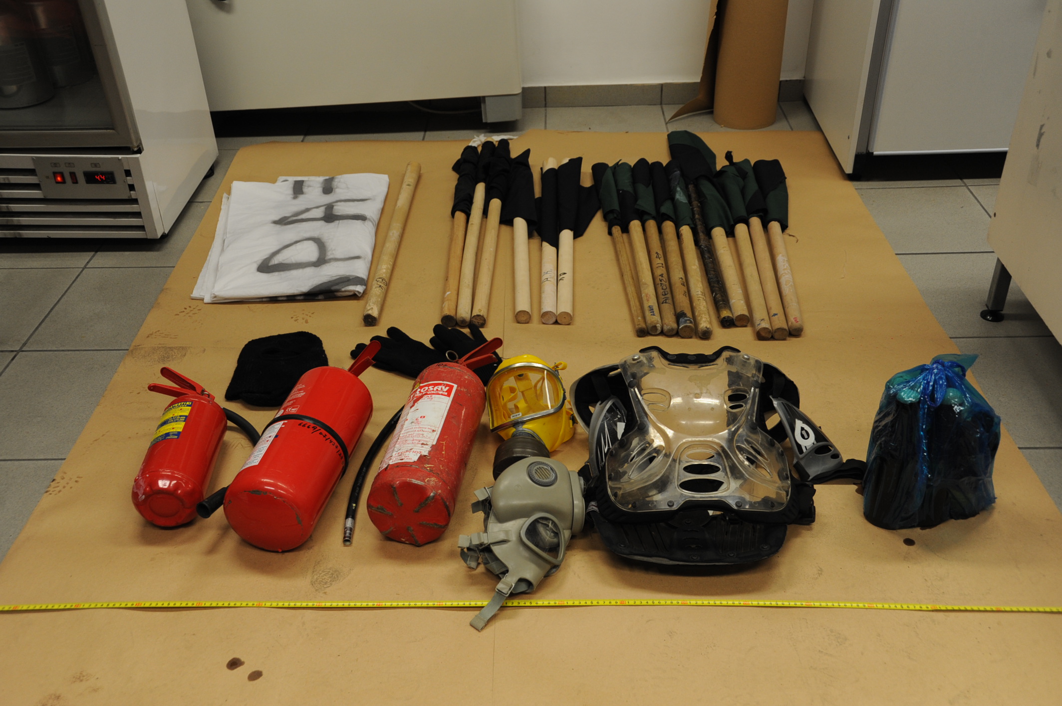 ΦΩΤΟ-55 προσαγωγές για τα επεισόδια