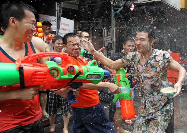 perierga.gr - 10 παράξενες παραδόσεις της Πρωτοχρονιάς! perierga.gr - 10 παράξενες παραδόσεις της Πρωτοχρονιάς!