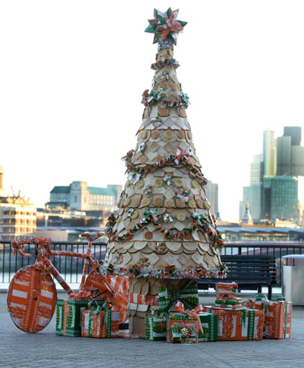 Τα πιο περίεργα χριστουγεννιάτικα δέντρα!