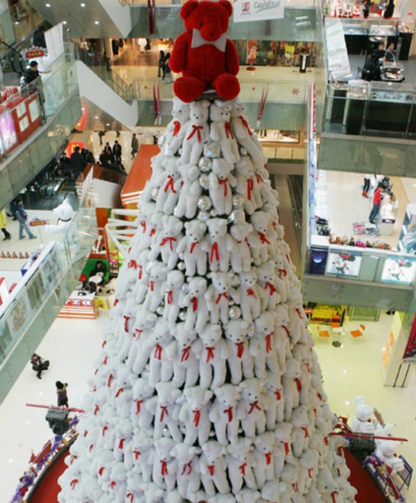 Τα πιο περίεργα χριστουγεννιάτικα δέντρα!