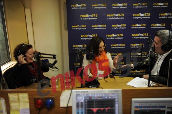Η Χάρις Αλεξίου και η Τάνια Τσανακλίδου στον Real Fm 97,8