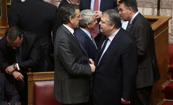 «Κινούμενη άμμος» το ΠΑΣΟΚ για την κυβέρνηση